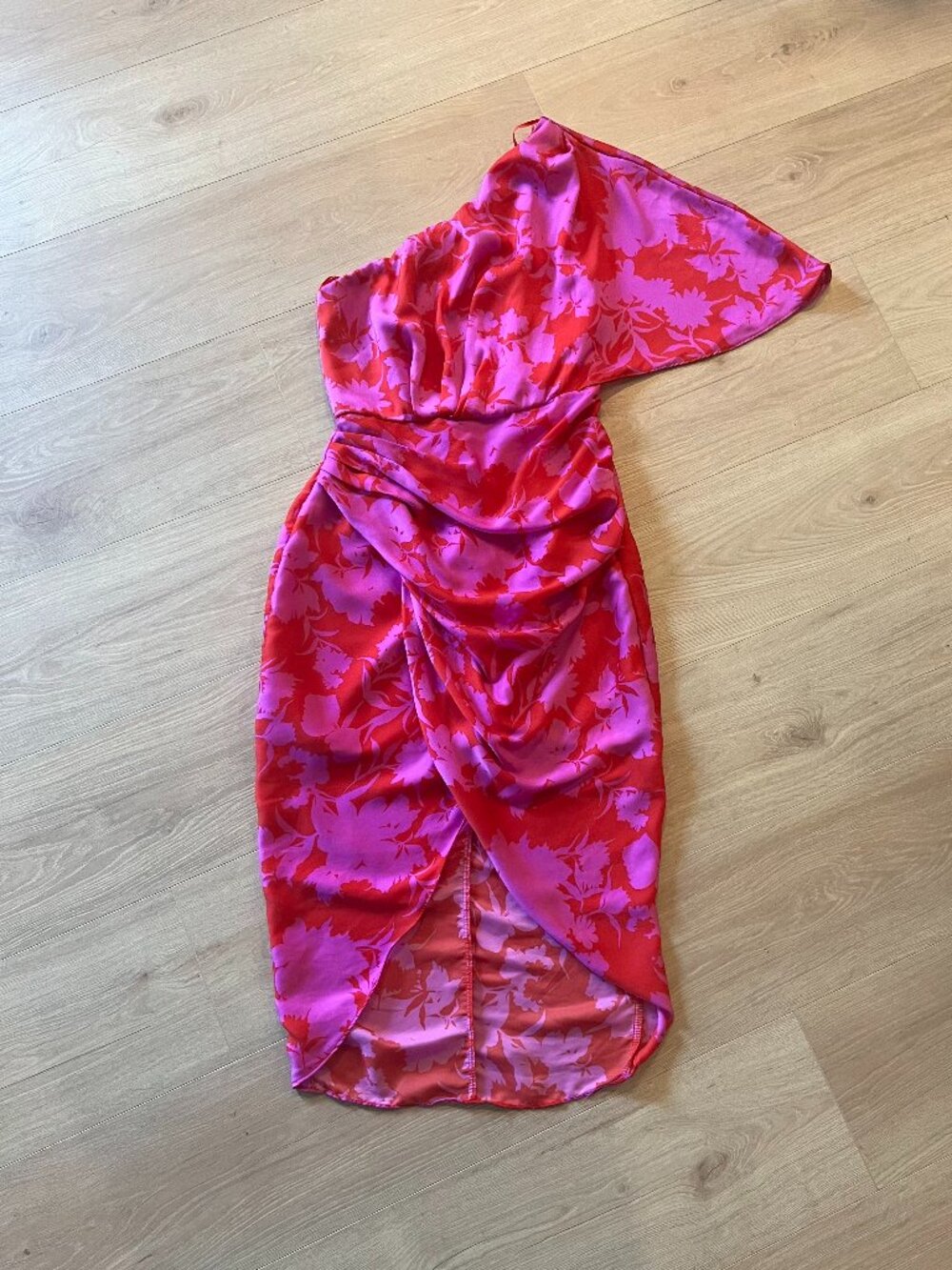DO+BE One-Shoulder Pink and Red Floral Midi Dress